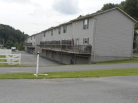 9589 Cost Ave-Unit -02 in Stonewood, WV - Building Photo - Building Photo