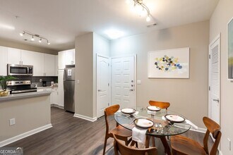 433 Highland Ave NE, Unit 02_1339 in Atlanta, GA - Building Photo - Building Photo
