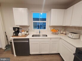 2582 Laurel Pk Dr in Culpeper, VA - Building Photo