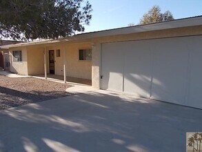 65841 6th St in Desert Hot Springs, CA - Building Photo - Building Photo