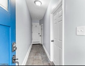 31 Glen Ave, Unit 1- First Floor in Phillipsburg, NJ - Building Photo - Building Photo