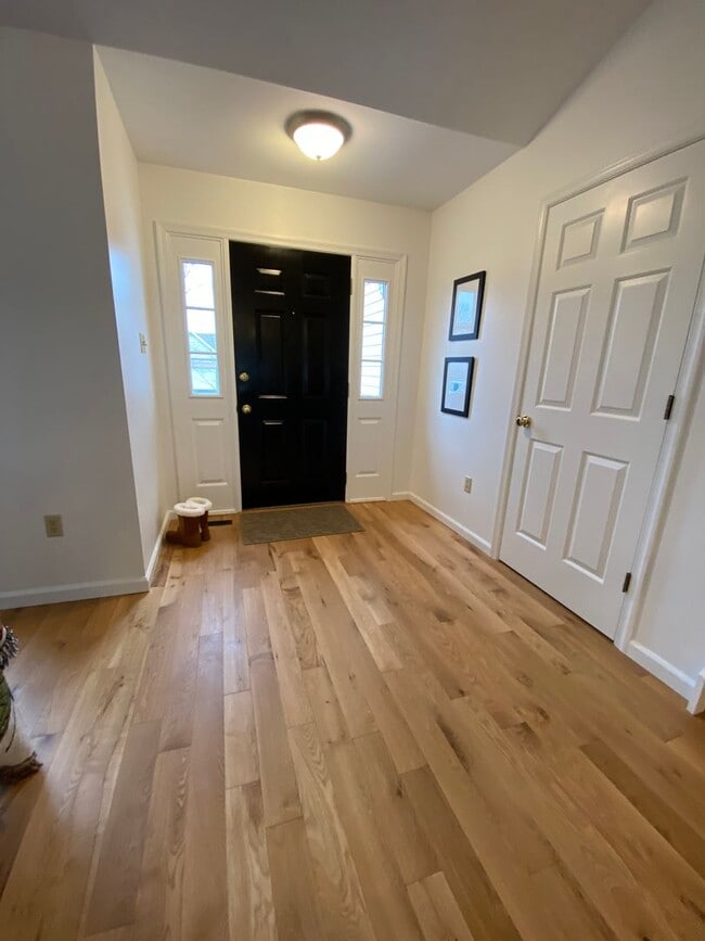 727 Linnet Ln in State College, PA - Building Photo - Building Photo