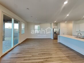 5734 Las Vegas Crk St in Las Vegas, NV - Building Photo - Building Photo