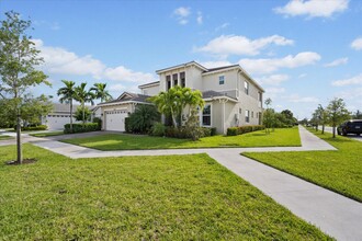 5849 Whippoorwill Cir in Loxahatchee, FL - Foto de edificio - Building Photo