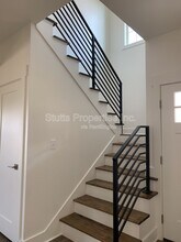 223 Virginia Ave in Florence, AL - Foto de edificio - Building Photo