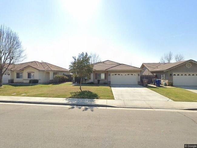 property at 3401 Rio Grande Ln