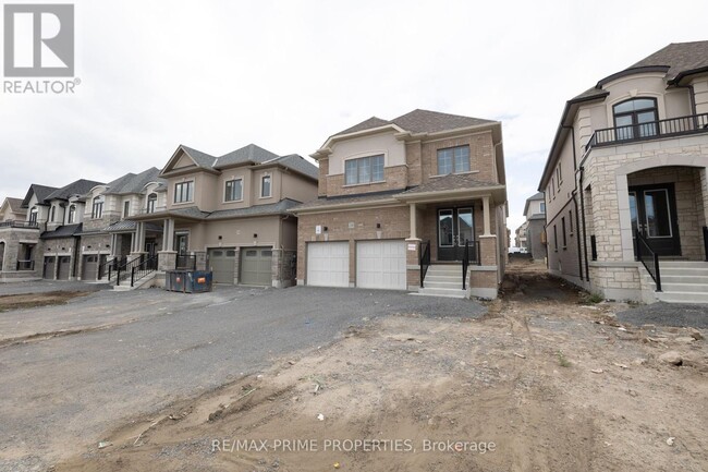 210 Flood Ave in Clarington, ON - Building Photo - Building Photo