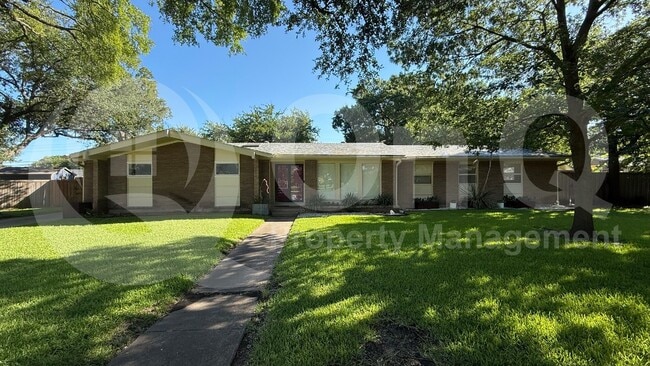 property at 11530 Mid Surrey Ct
