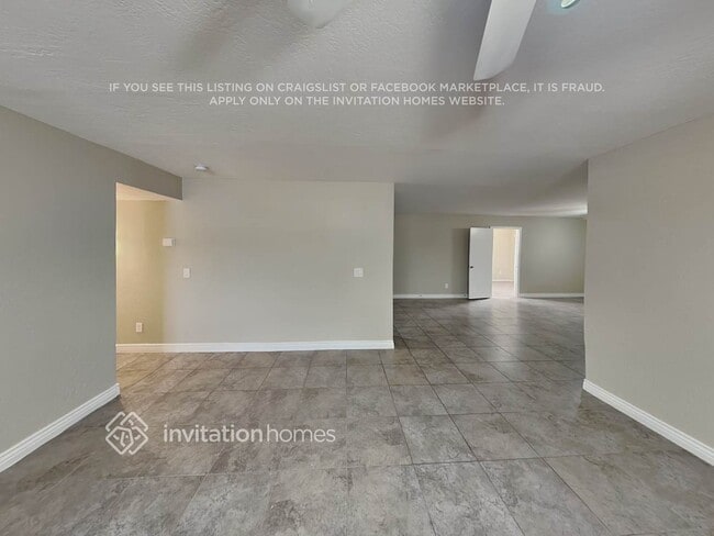 3807 N 84th Ln in Phoenix, AZ - Building Photo - Building Photo