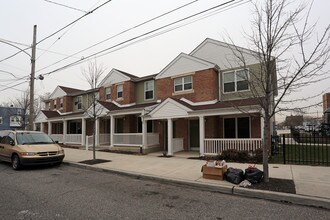 Sharswood Townhouses II in Philadelphia, PA - Building Photo - Building Photo