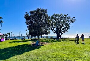 31 Hermosa Ave, Unit B in Long Beach, CA - Building Photo