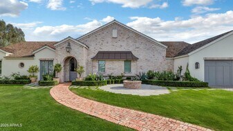 5119 N 41st St in Phoenix, AZ - Building Photo