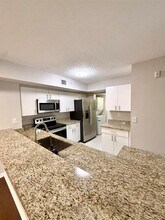 2600 S University Dr, Unit 224 in Davie, FL - Building Photo - Building Photo