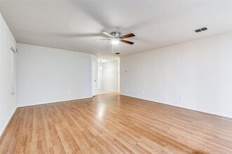 1909 Diamond Lake Trail in Justin, TX - Building Photo - Building Photo