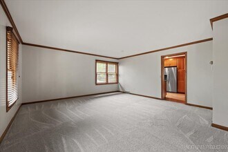 30 Crofton Ct in Oswego, IL - Building Photo - Building Photo