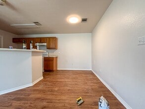 105 Long Ln in New Braunfels, TX - Building Photo - Building Photo