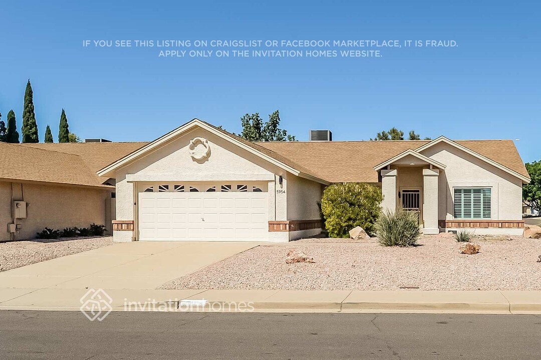 5954 E Elmwood St in Mesa, AZ - Building Photo