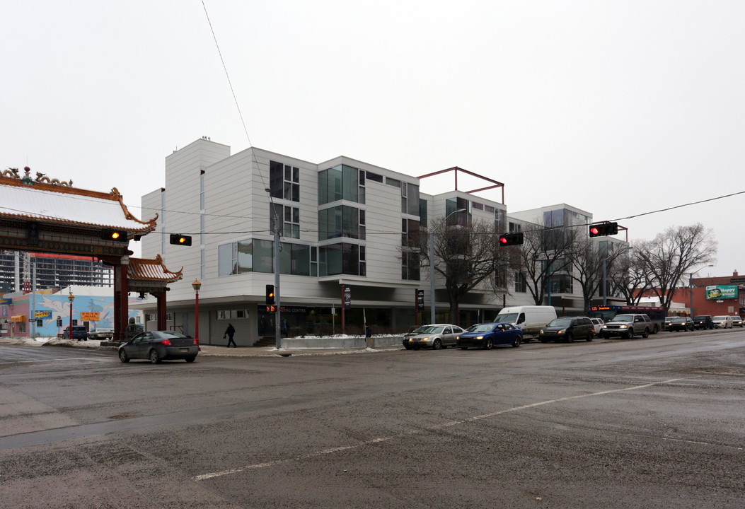 10177 97th St NW in Edmonton, AB - Building Photo