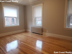 221 South St, Unit 1 in Boston, MA - Building Photo - Building Photo