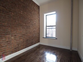 314 E 106th St in New York, NY - Building Photo - Building Photo