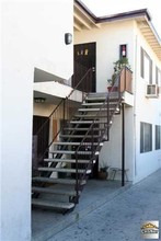 14623 Calvert St in Van Nuys, CA - Building Photo - Building Photo