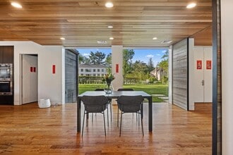 50 Sheldrake Rd in Scarsdale, NY - Building Photo - Building Photo