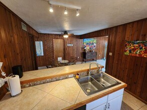 2006 Hill St in New Smyrna Beach, FL - Building Photo - Building Photo