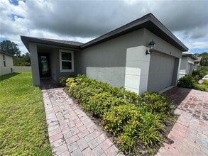1784 Carnostie Rd in Winter Haven, FL - Building Photo - Building Photo