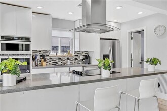 2828 Cleveland St in Hollywood, FL - Building Photo - Building Photo