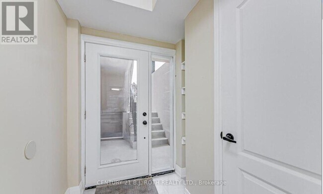 98 Peel St in Barrie, ON - Building Photo - Building Photo