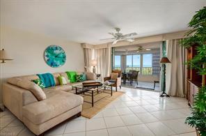 21 Bluebill Ave-Unit -B-705 in Naples, FL - Building Photo - Building Photo