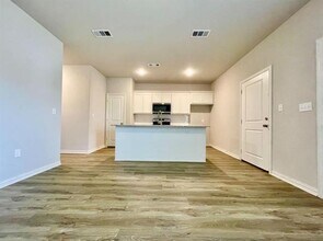 2841 Peony Dr in Sherman, TX - Building Photo - Building Photo