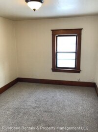 820 10th St E photo'