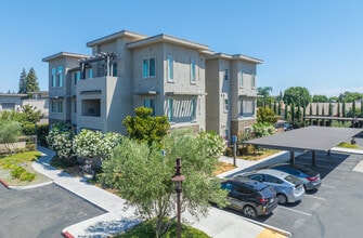 Stonebrier Apartment Homes in Stockton, CA - Foto de edificio - Building Photo