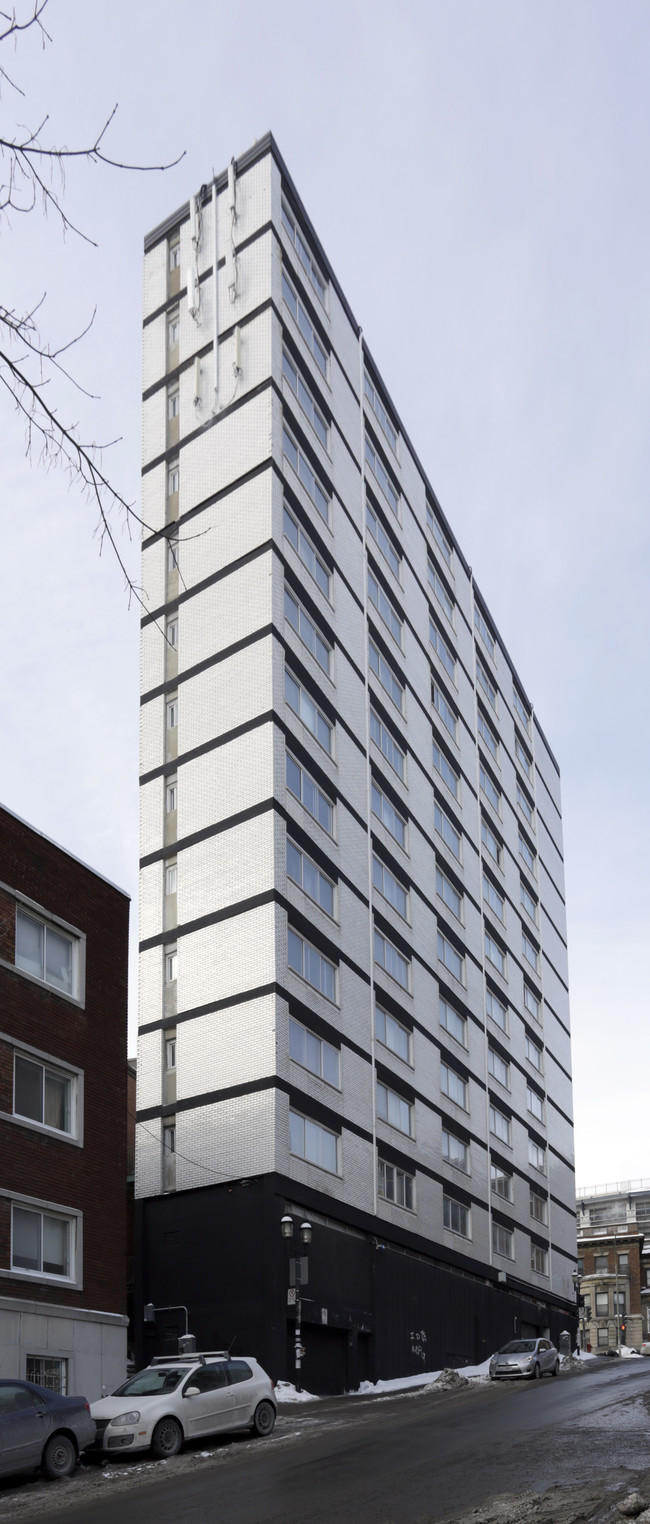 500 Des Pins Av O in Montréal, QC - Building Photo - Building Photo