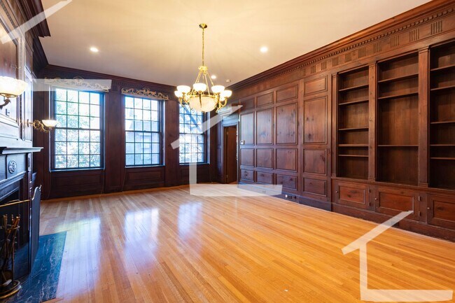 153 Commonwealth Ave in Boston, MA - Building Photo - Building Photo