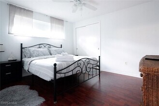 1351 Oaklawn Ct in Ft. Myers, FL - Building Photo - Building Photo