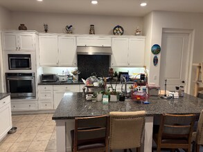 27680 Turn Leaf Ct in Santa Clarita, CA - Foto de edificio - Building Photo