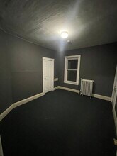 145 Oneil St, Unit 145 Oneil Street Apt 2 in Kingston, NY - Foto de edificio - Building Photo