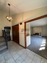 334 Little John Dr in Schererville, IN - Building Photo - Building Photo