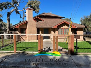 870 Congress Ave in Pacific Grove, CA - Building Photo - Building Photo