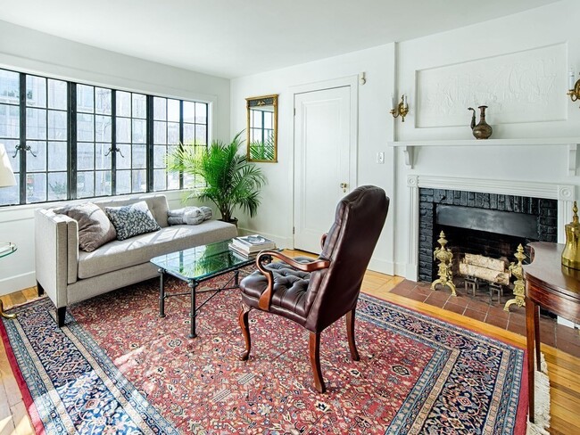 property at 3 Everett St
