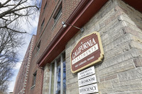 The California in Pittsburgh, PA - Foto de edificio - Building Photo