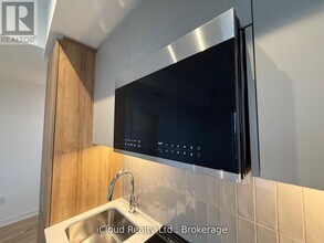 20 All Nations Dr in Brampton, ON - Building Photo - Building Photo