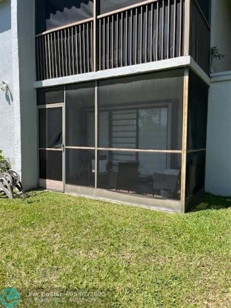 16501 Blatt Blvd in Weston, FL - Building Photo - Building Photo