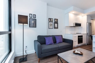 4171 Rue de la Montagne in Montréal, QC - Building Photo - Building Photo