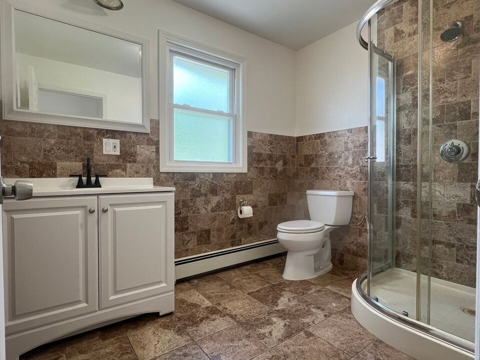 2465 Grand Ave in Bellmore, NY - Building Photo
