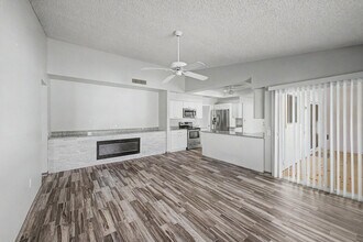 12714 W Crystal Lake Dr in Sun City West, AZ - Building Photo - Building Photo