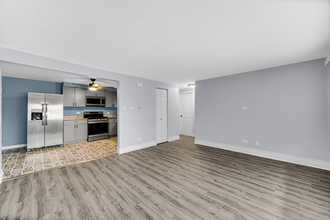 10811 S Lloyd Ave in Chicago, IL - Building Photo - Building Photo
