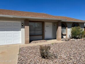 8814 W Mountain View Rd in Peoria, AZ - Building Photo - Building Photo
